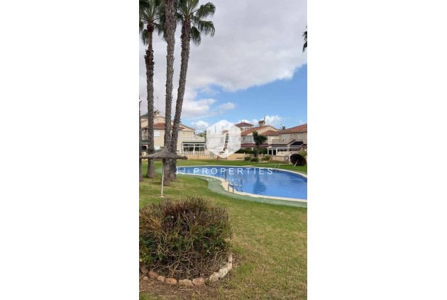 Aus zweiter Hand - Penthouse -
Orihuela Costa - La Zenia