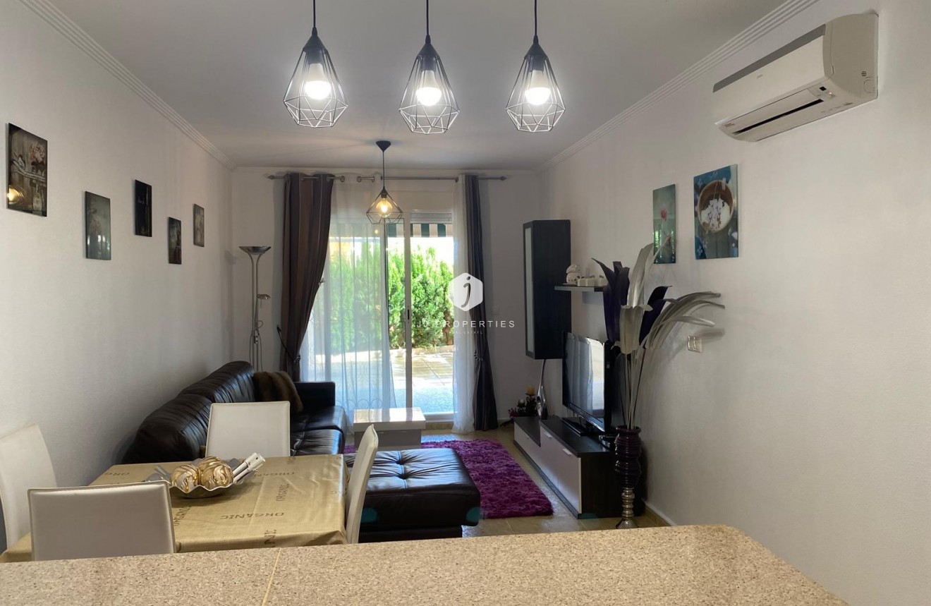 Aus zweiter Hand - Wohnung -
Campoamor - Costa Blanca