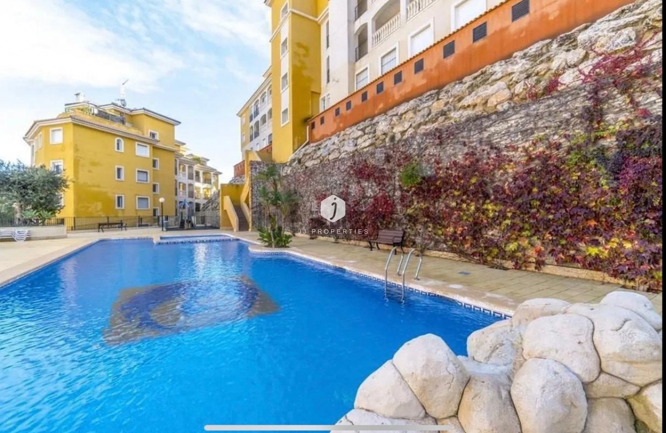 Aus zweiter Hand - Wohnung -
Campoamor - Costa Blanca