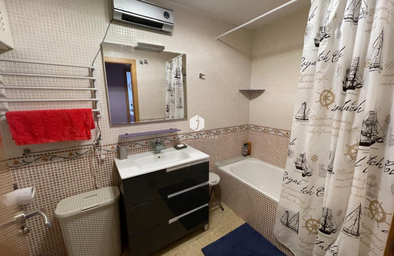 Aus zweiter Hand - Wohnung -
Campoamor - Costa Blanca