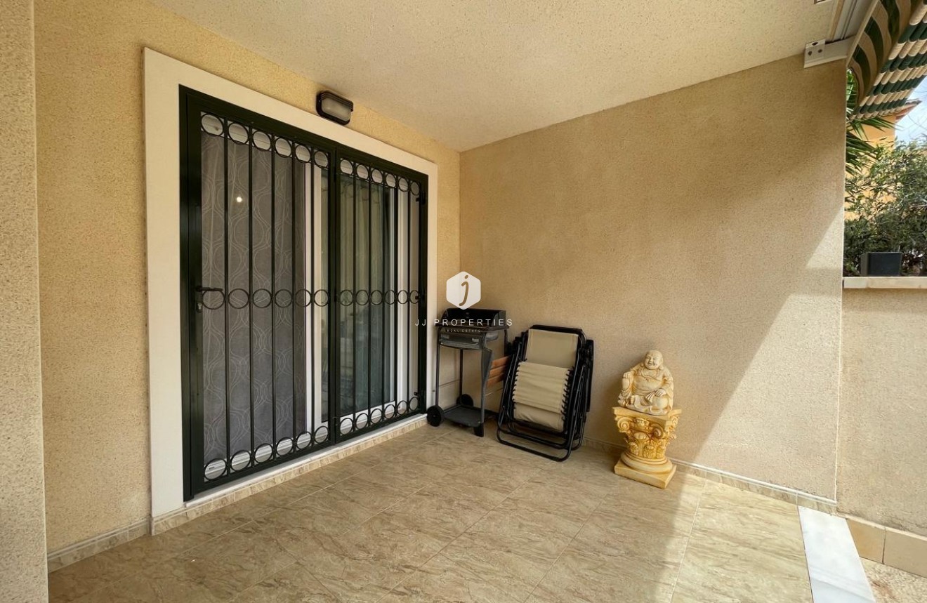 Aus zweiter Hand - Wohnung -
Campoamor - Costa Blanca