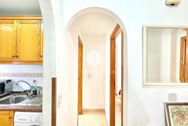 Resale - Apartment / flat -
Torrevieja - Centro