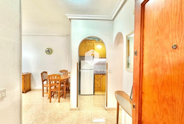 Resale - Apartment / flat -
Torrevieja - Centro