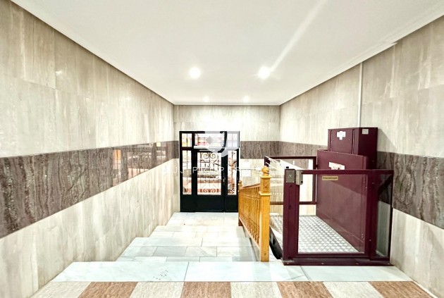 Aus zweiter Hand - Wohnung -
Torrevieja - Centro