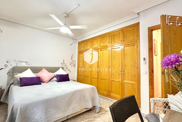 Aus zweiter Hand - Wohnung -
Torrevieja - Centro