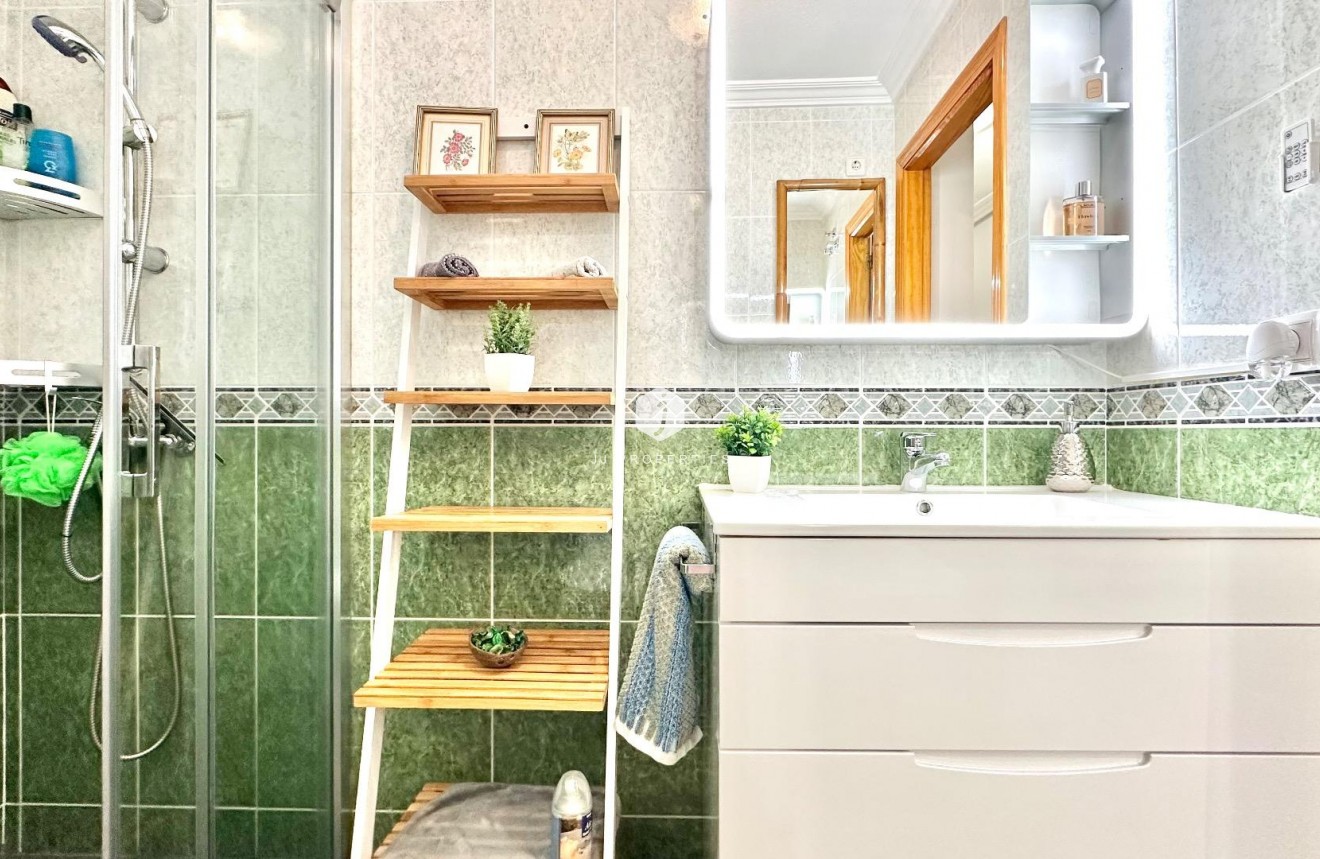 Aus zweiter Hand - Wohnung -
Torrevieja - Centro