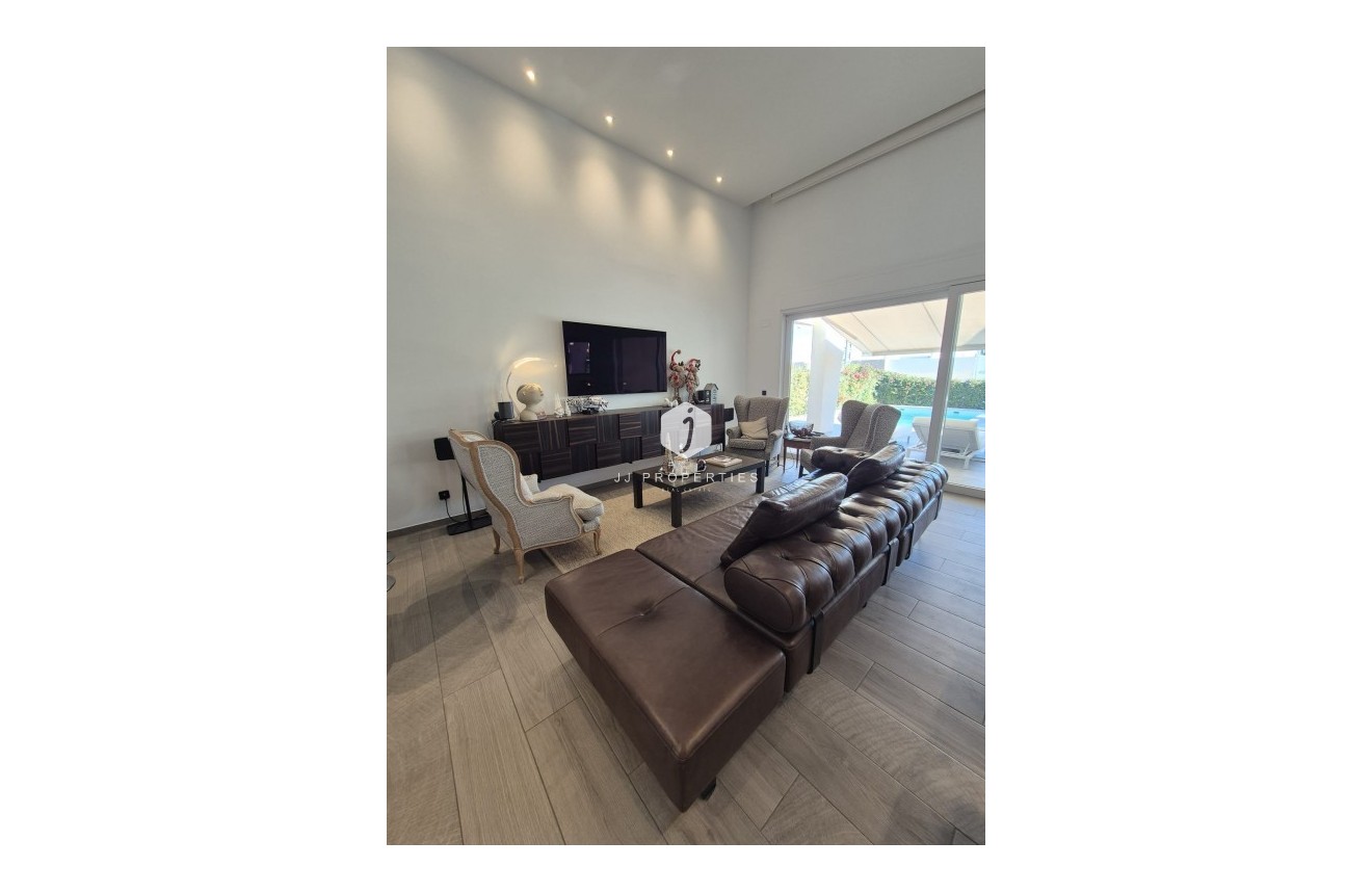 Aus zweiter Hand - Villa -
La Finca Golf Resort - Inland