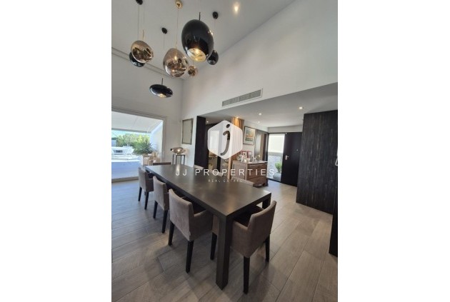 Aus zweiter Hand - Villa -
La Finca Golf Resort - Inland