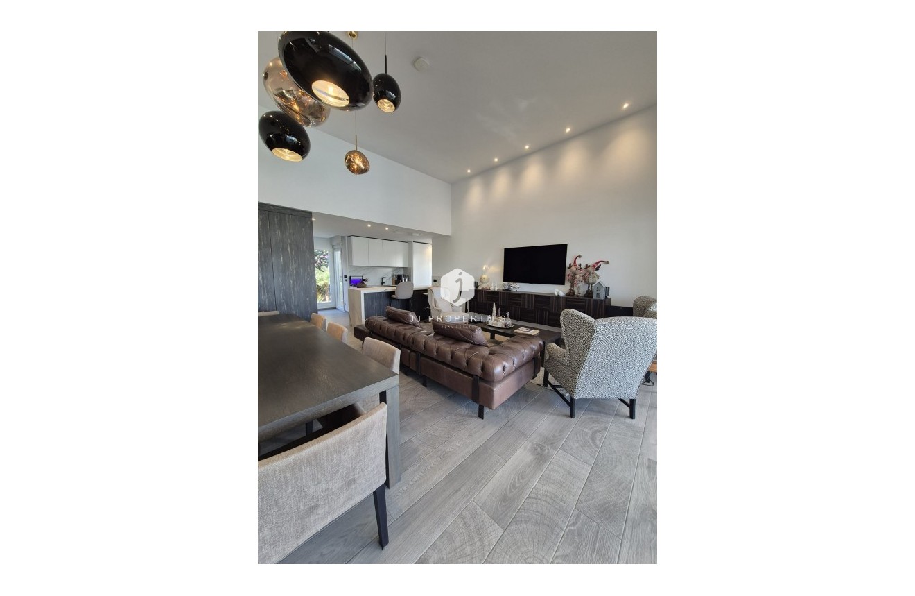 Aus zweiter Hand - Villa -
La Finca Golf Resort - Inland