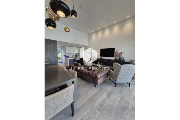 Aus zweiter Hand - Villa -
La Finca Golf Resort - Inland