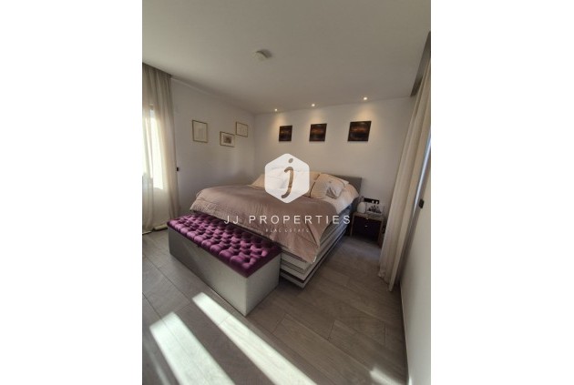 Aus zweiter Hand - Villa -
La Finca Golf Resort - Inland