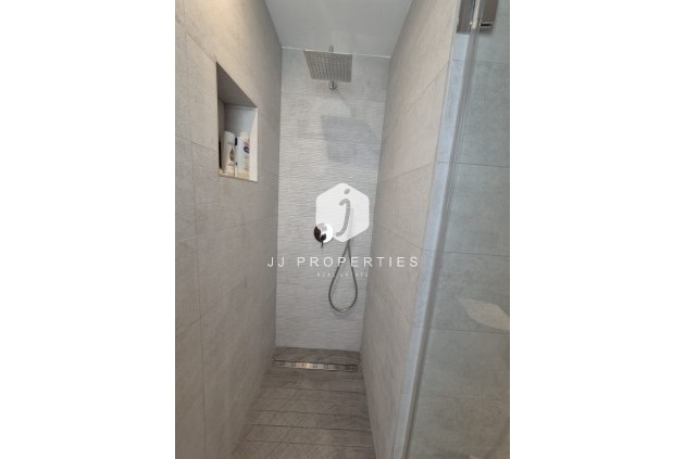 Aus zweiter Hand - Villa -
La Finca Golf Resort - Inland