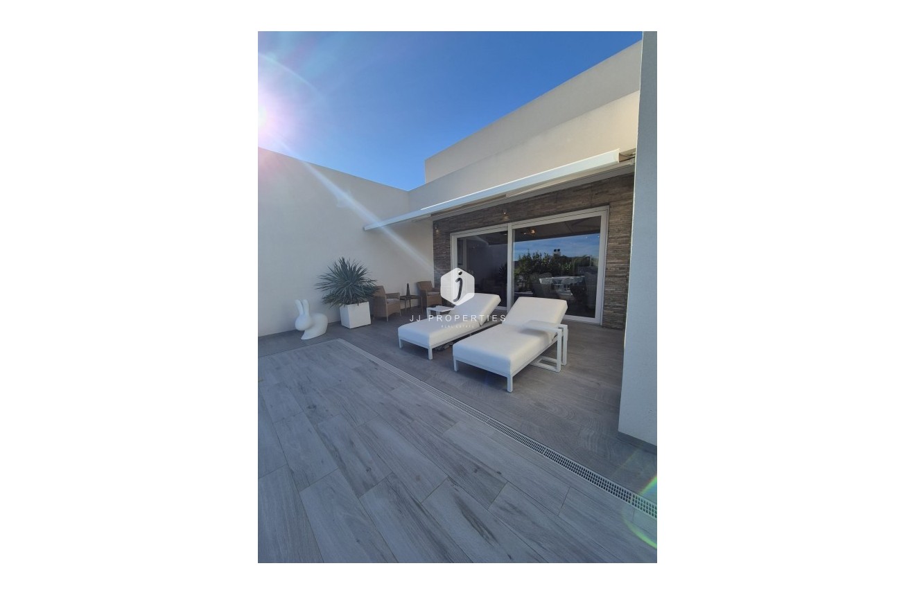 Aus zweiter Hand - Villa -
La Finca Golf Resort - Inland