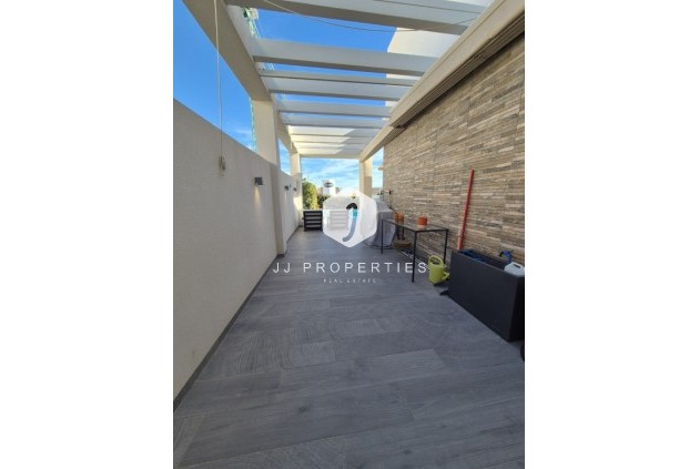 Aus zweiter Hand - Villa -
La Finca Golf Resort - Inland