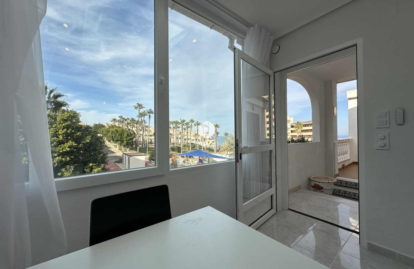 Aus zweiter Hand - Duplex -
La Mata - Costa Blanca