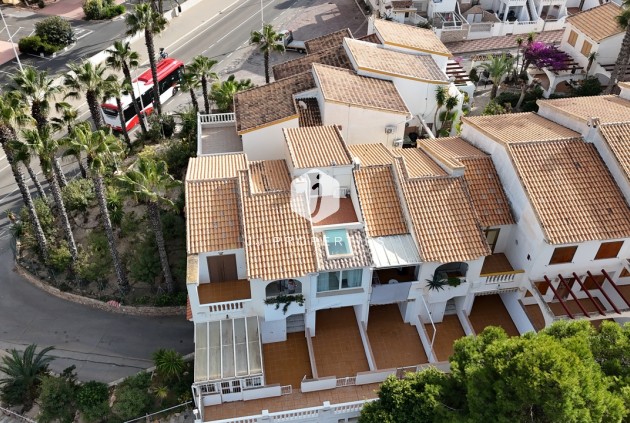 Aus zweiter Hand - Duplex -
La Mata - Costa Blanca