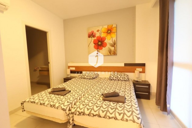 Aus zweiter Hand - Wohnung -
Orihuela Costa - Costa Blanca