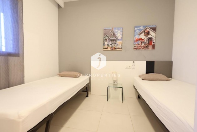 Aus zweiter Hand - Wohnung -
Orihuela Costa - Costa Blanca