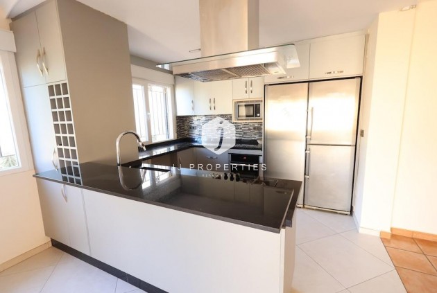 Aus zweiter Hand - Villa -
Orihuela Costa - Costa Blanca