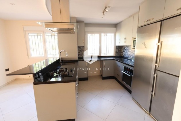 Aus zweiter Hand - Villa -
Orihuela Costa - Costa Blanca