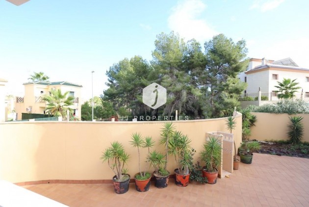 Aus zweiter Hand - Villa -
Orihuela Costa - Costa Blanca
