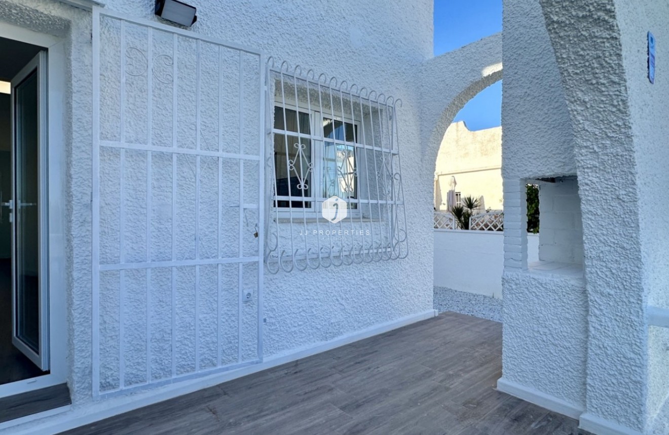 Aus zweiter Hand - Bungalow -
Orihuela Costa - Costa Blanca