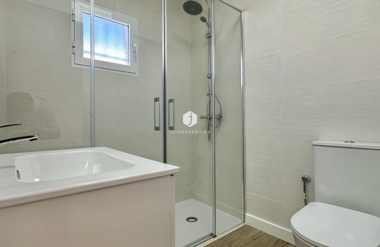 Aus zweiter Hand - Bungalow -
Orihuela Costa - Costa Blanca