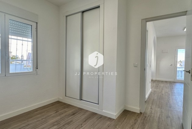 Aus zweiter Hand - Bungalow -
Orihuela Costa - Costa Blanca