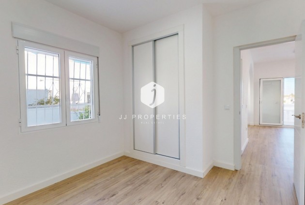 Aus zweiter Hand - Bungalow -
Orihuela Costa - Costa Blanca