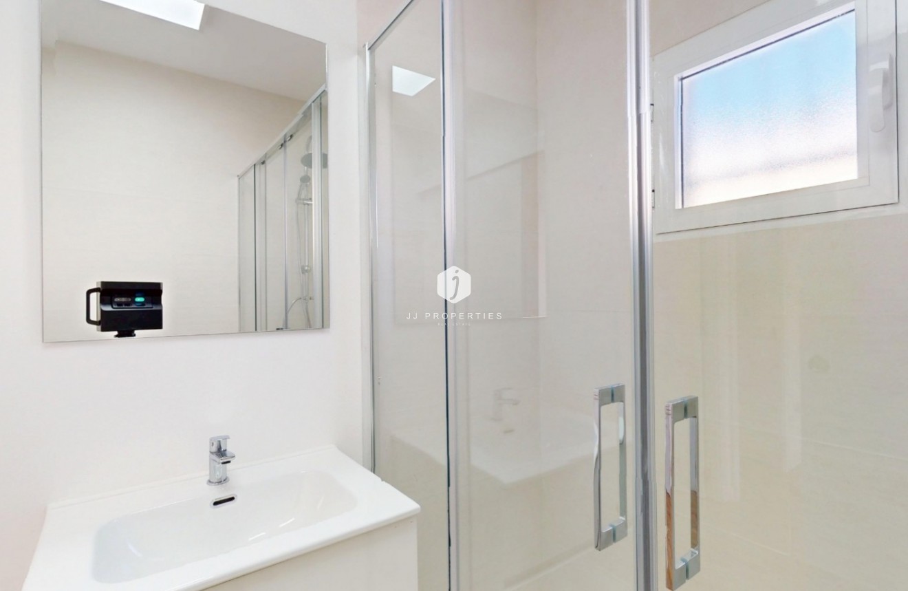 Aus zweiter Hand - Bungalow -
Orihuela Costa - Costa Blanca