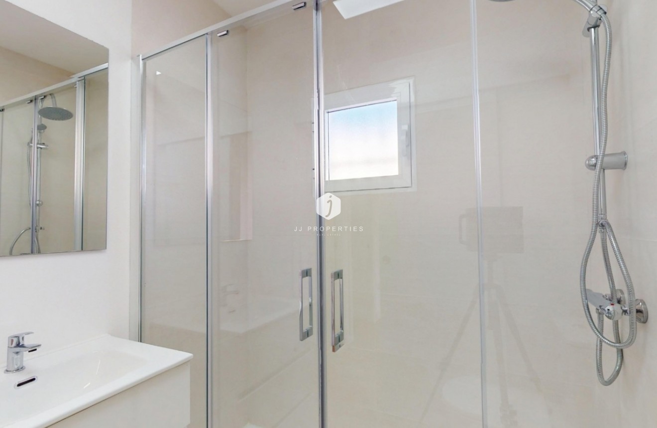 Aus zweiter Hand - Bungalow -
Orihuela Costa - Costa Blanca