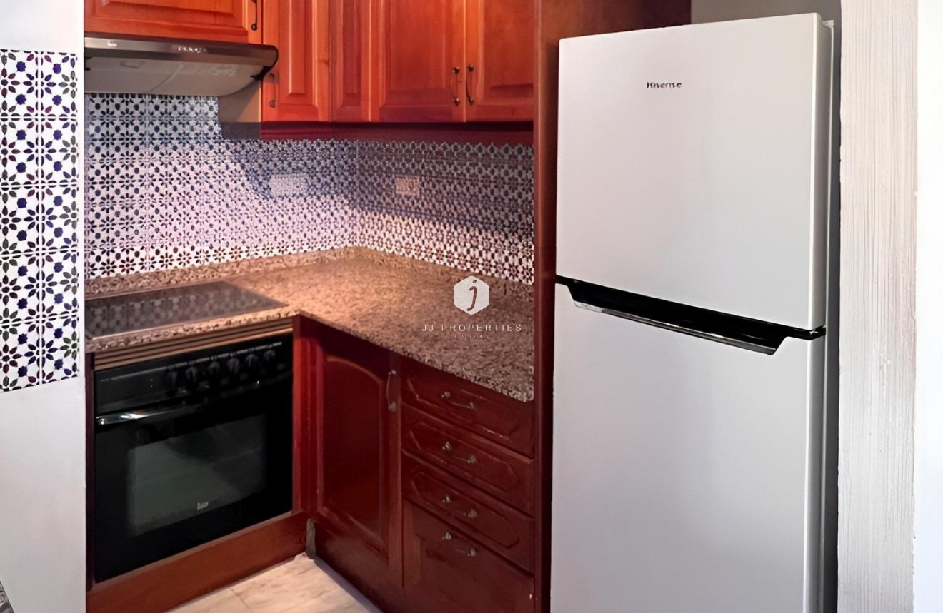 Aus zweiter Hand - Wohnung -
Torrevieja - Playa de los Locos