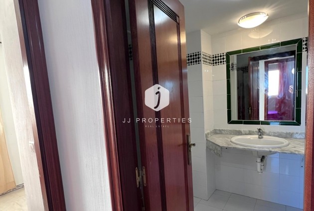 Aus zweiter Hand - Wohnung -
Torrevieja - Playa de los Locos