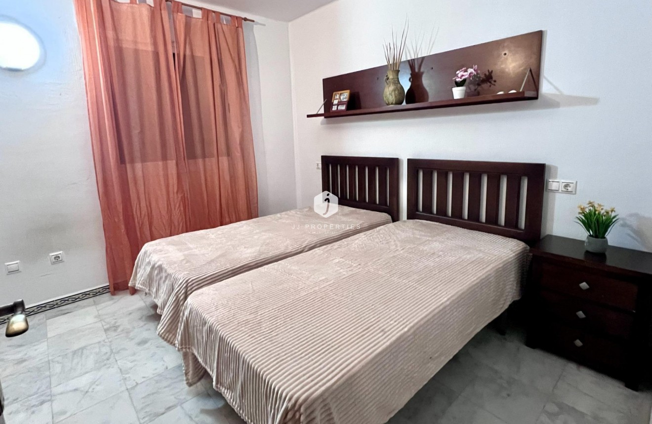 Aus zweiter Hand - Wohnung -
Torrevieja - Playa de los Locos