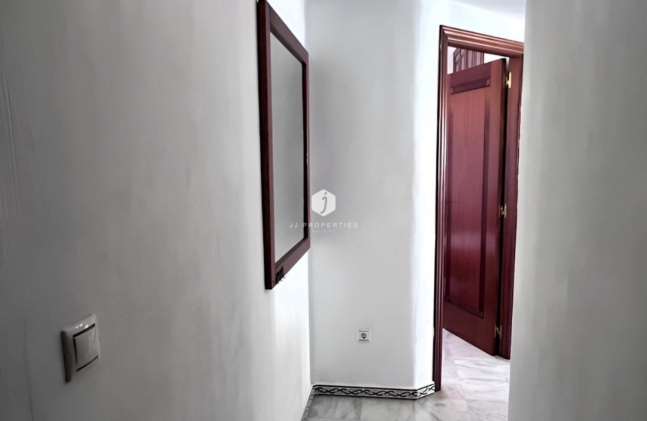 Aus zweiter Hand - Wohnung -
Torrevieja - Playa de los Locos