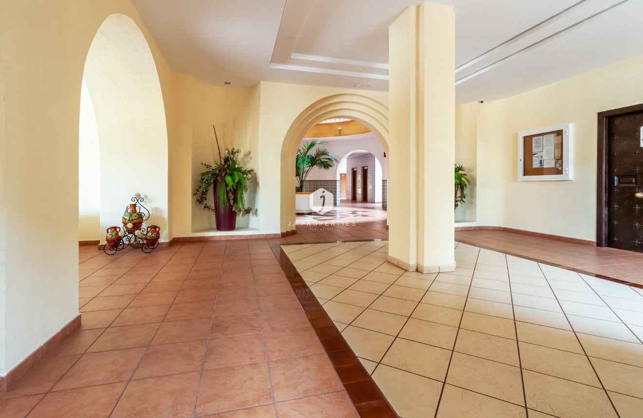 Aus zweiter Hand - Wohnung -
Torrevieja - Playa de los Locos