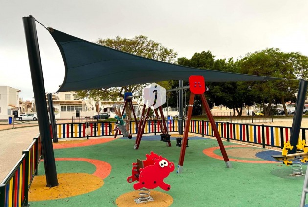 Aus zweiter Hand - Wohnung -
Torrevieja - Playa de los Locos