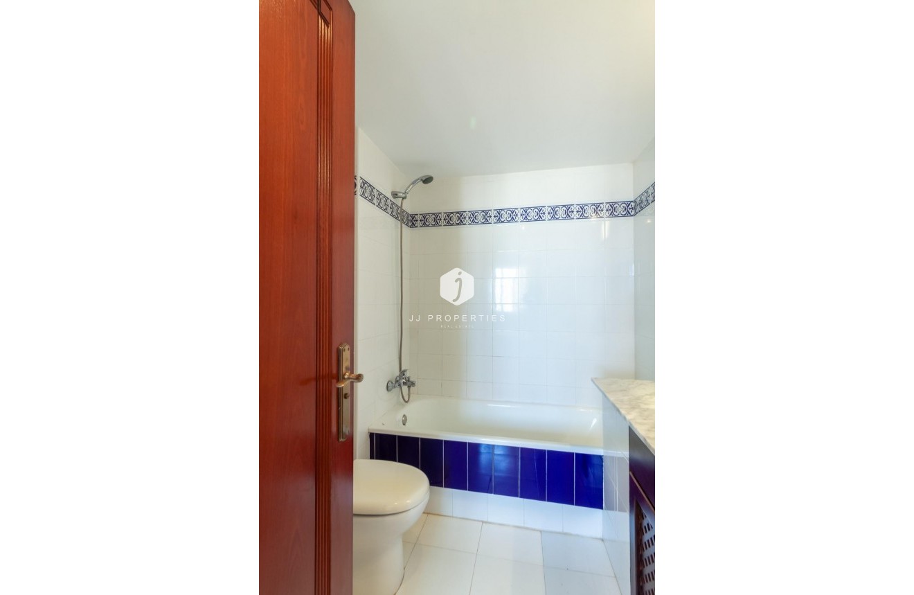 Aus zweiter Hand - Wohnung -
Torrevieja - Playa de los Locos