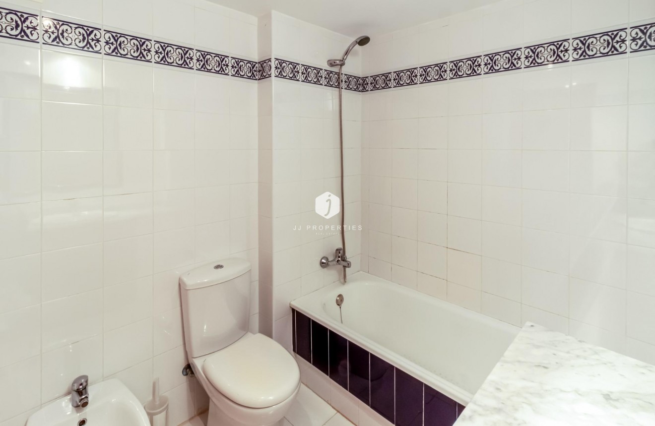 Aus zweiter Hand - Wohnung -
Torrevieja - Playa de los Locos