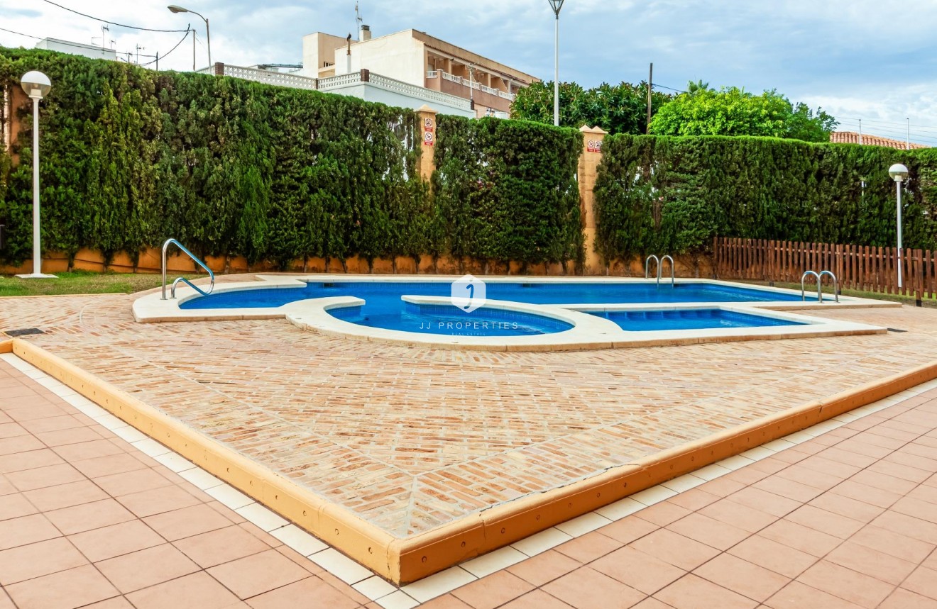 Aus zweiter Hand - Wohnung -
Torrevieja - Playa de los Locos