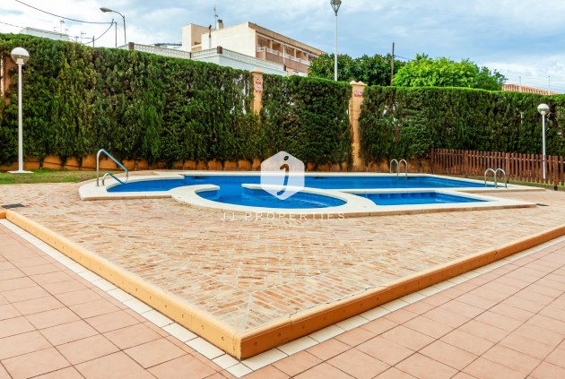 Aus zweiter Hand - Wohnung -
Torrevieja - Playa de los Locos