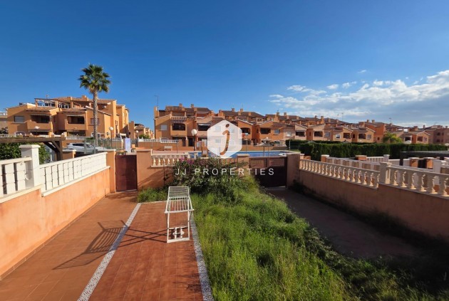 Aus zweiter Hand - Bungalow -
Torrevieja - Zona Los Frutales