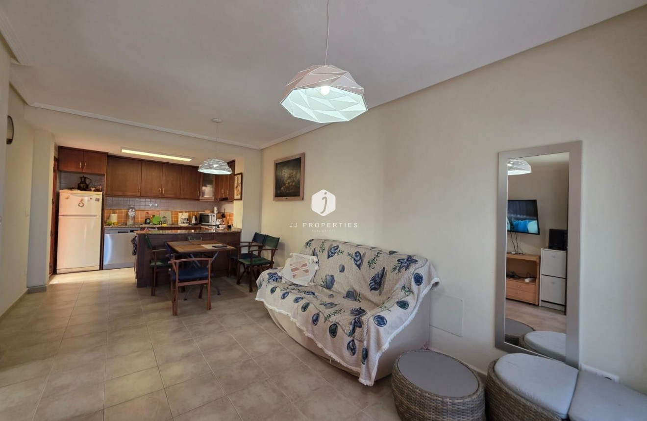 Aus zweiter Hand - Bungalow -
Torrevieja - Zona Los Frutales