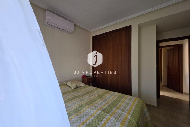 Aus zweiter Hand - Bungalow -
Torrevieja - Zona Los Frutales