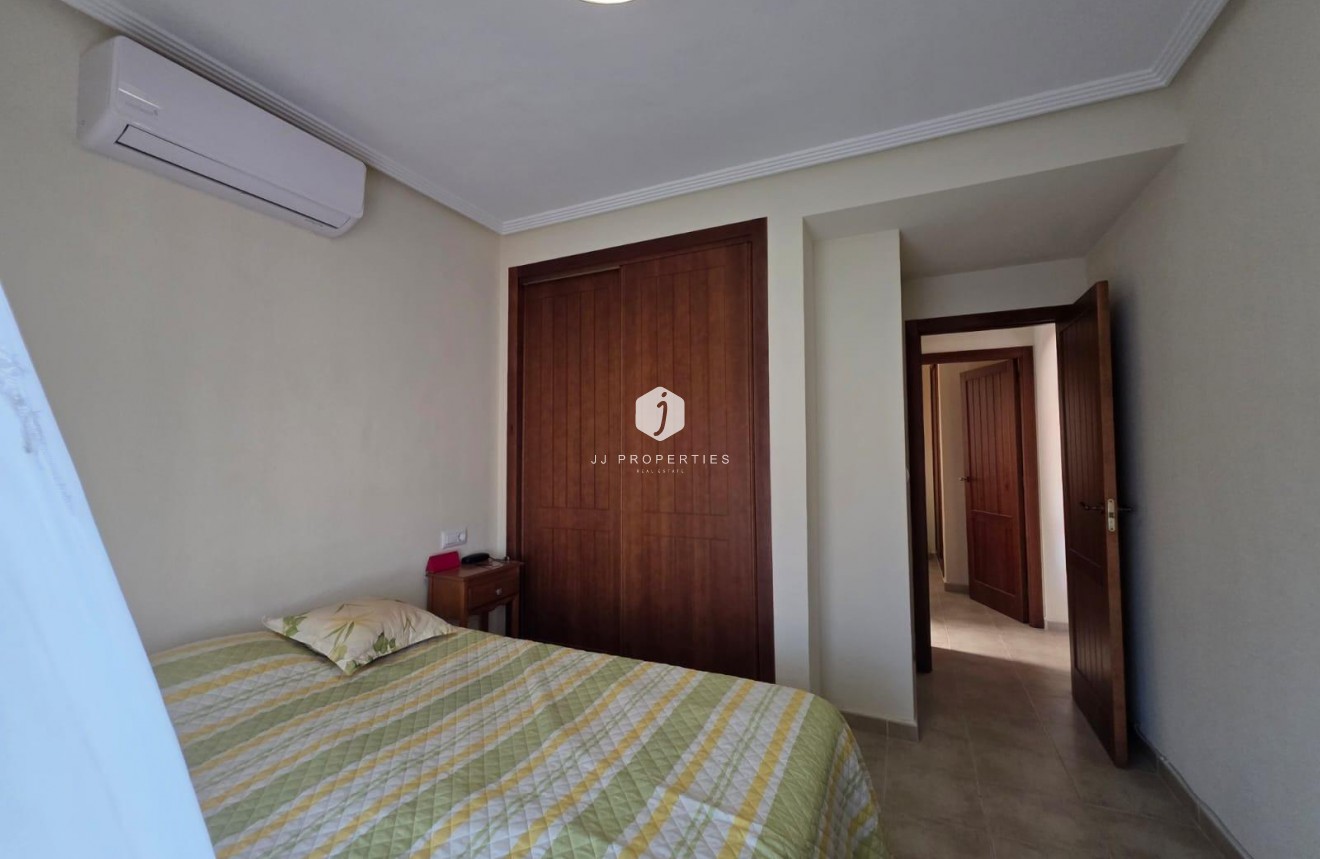 Aus zweiter Hand - Bungalow -
Torrevieja - Zona Los Frutales