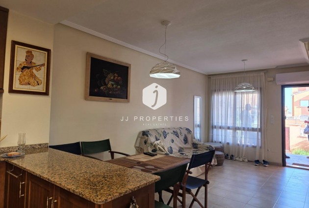 Aus zweiter Hand - Bungalow -
Torrevieja - Zona Los Frutales