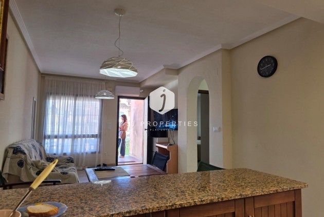 Aus zweiter Hand - Bungalow -
Torrevieja - Zona Los Frutales