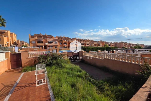 Aus zweiter Hand - Bungalow -
Torrevieja - Zona Los Frutales