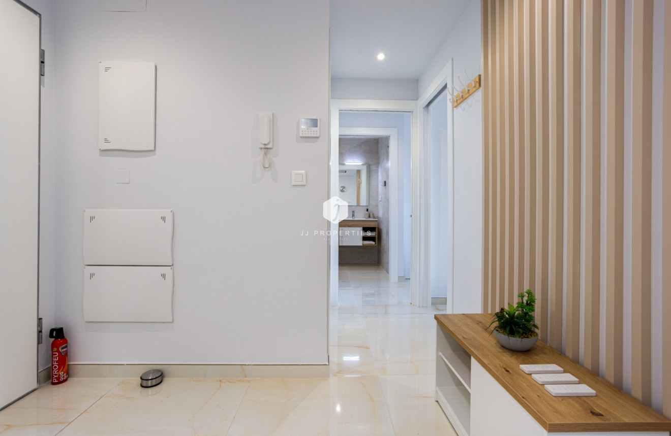 Aus zweiter Hand - Wohnung -
Orihuela Costa - Costa Blanca