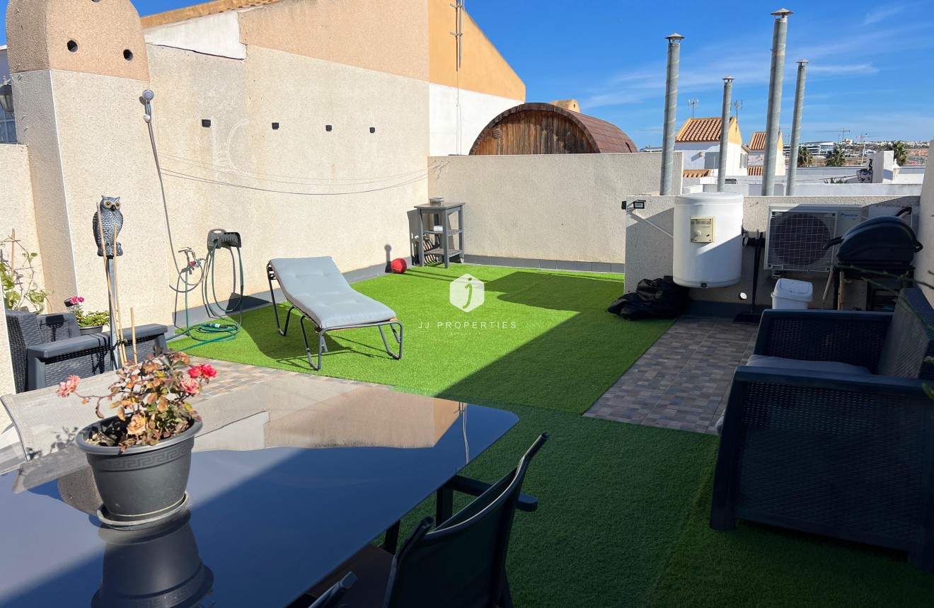 Resale - Bungalow -
Torrevieja - Costa Blanca